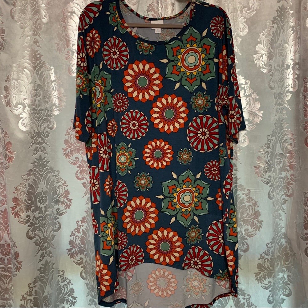 Lularoe Irma XL tunic